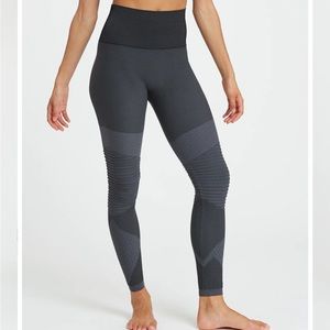 SPANX Look at Me Now Seamless Moto Leggings